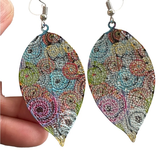 Colorful Circle of Flowers Leaf Shape Drop Earrings - Picture 5 of 7